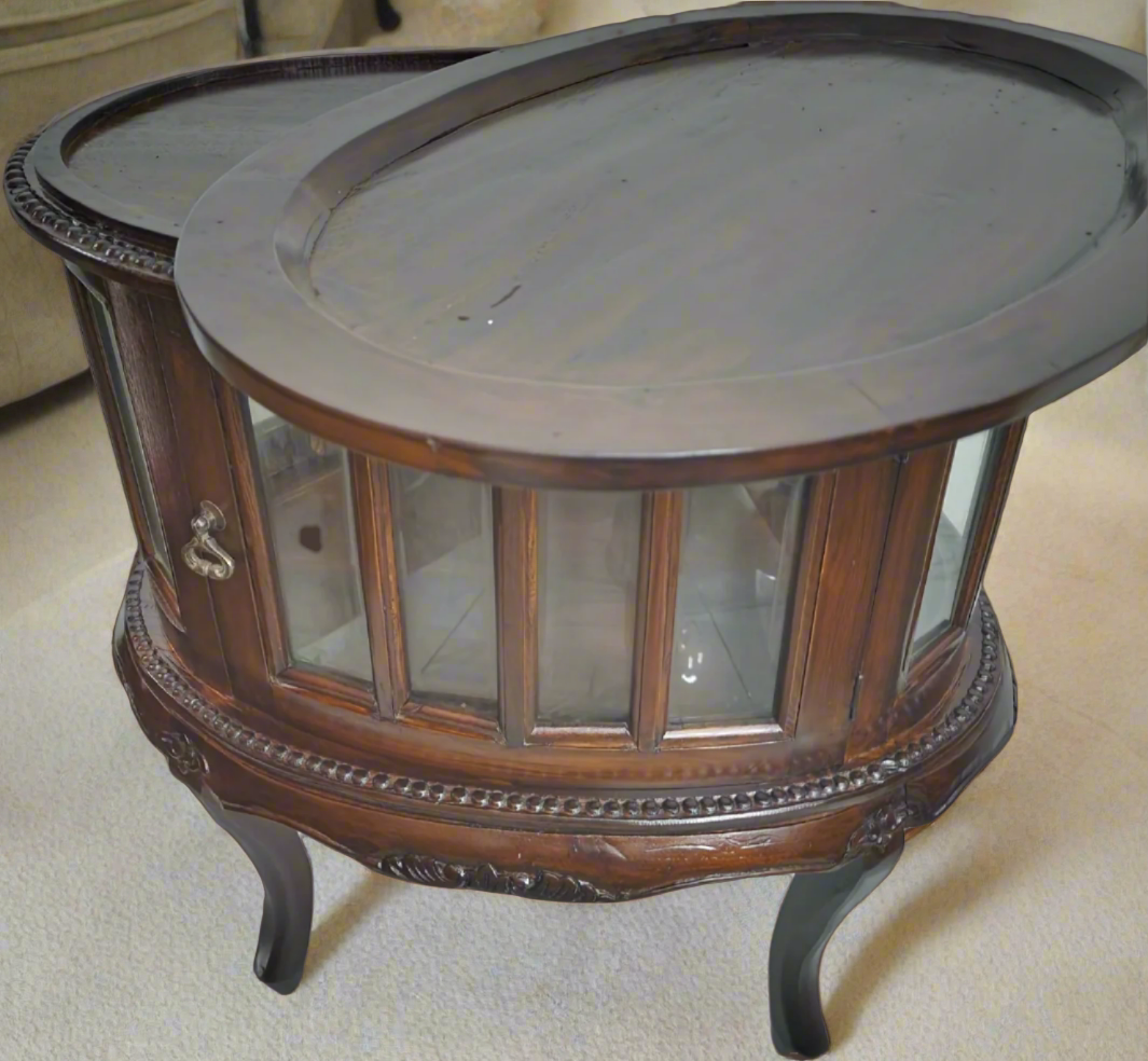 The Elliptical Gathering (Oval Table)