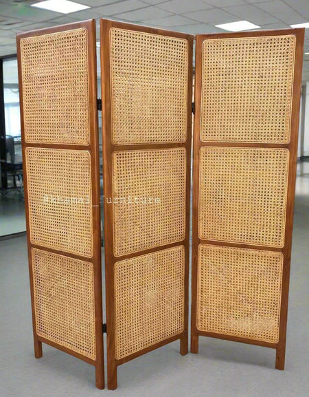 Woven Wonder (3 Fold Rattan Partition)